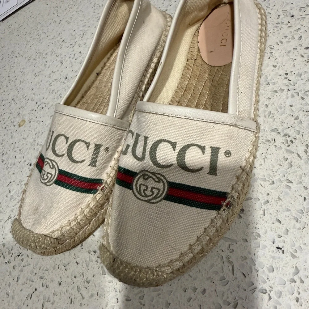 Gucci Women's Beige Espadrilles with Logo - Picture 3 of 11